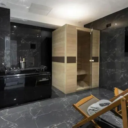 Sauna/jacuzzi Proche Champs Elysees Paris