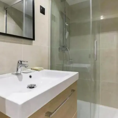 Sauna/jacuzzi Proche Champs Elysees Appartamento